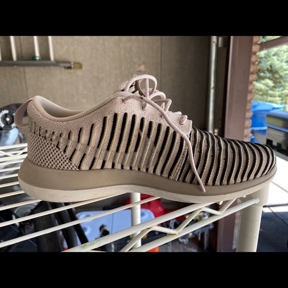 Nike Shoes - Nike shoes